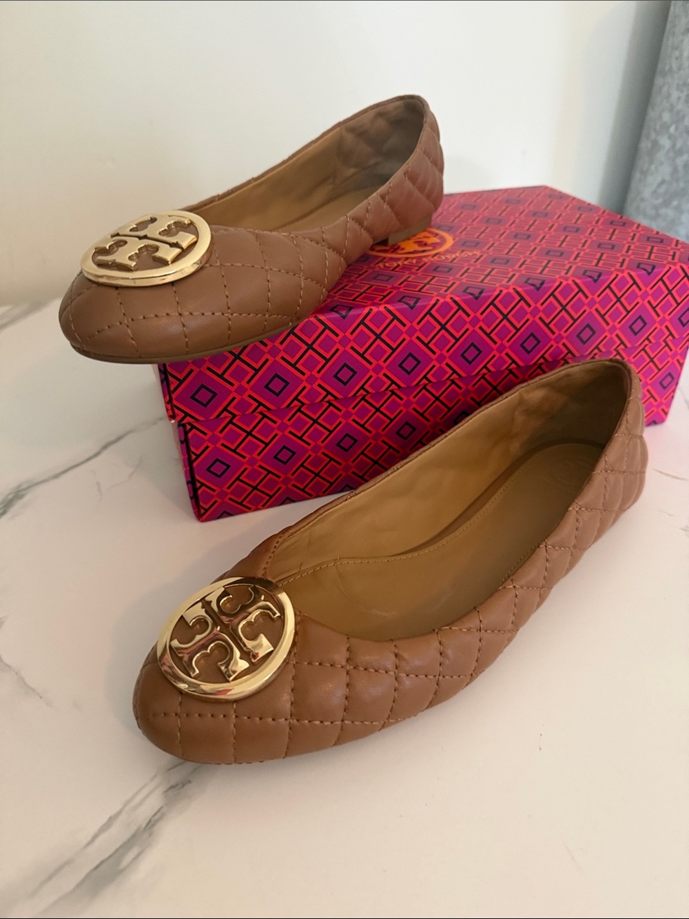 Tory Burch Quilted Brown Leather Logo Round-Toe Ballet Flats